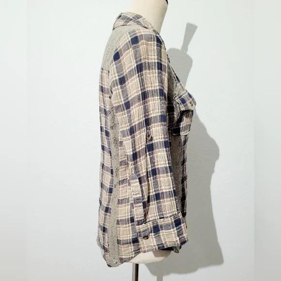 BKE Women Plaid Button Front Shirt Size Medium Lace Back Panels Western Boho Y2K - Picture 4 of 12